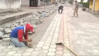 TRABAJOS DE ADOQUINADO EN LA CALLE MELCHOR NOROÑA