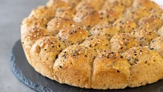 Everything Bagel Whole Wheat Pull Apart Bread