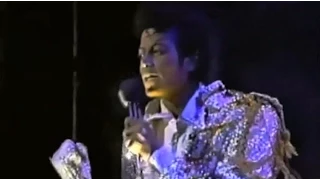 Michael Jackson & The Jacksons | Wanna be starting somethin' - in Toronto Victory Tour - Remastered