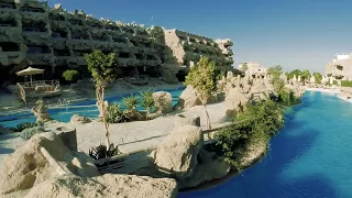 2018   Caves Beach Resort Hurghada