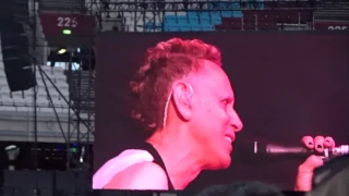 Depeche Mode - World In My Eyes (Dave falling) - live - London Stadium - London - June 3, 2017