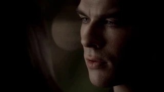 The Vampire Diaries Damon and Elena kiss