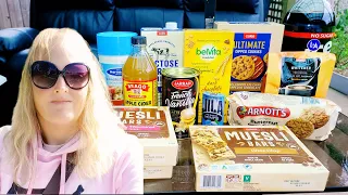 Come and Join Me for a Small Shopping Haul and a HappyMail Call