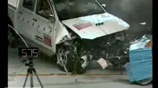 Toyota Hilux 4x4 2005 ANCAP Crash Test (4 stars)