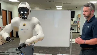 Live from the Innovation Lab: Robot Pictionary