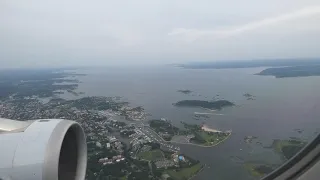 Approach and Landing at LaGuardia Airport