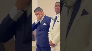 BRIDE SINGS DOWN THE AISLE(Yeshua the bride of Christ with English translation )Groom reaction