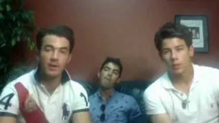 Jonas Brothers Live Chat on Cambio - September 14, 2010