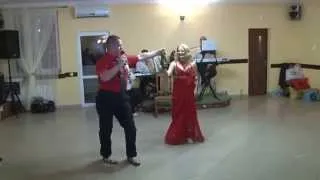 Староста Макс ЗАЖИГАЄ на весіллі в Ганичах