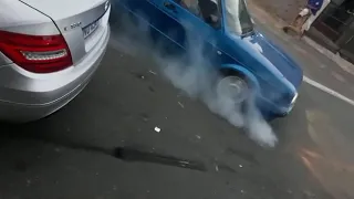 Smoke ups (spinning/burnout) in Wentworth