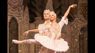 Behind the scenes at the Nutcracker by the Royal Ballet