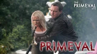 Primeval: Series 5 - Episode 1 - Connor Temple is Ambushed by a Giant Future Burrowing Insect (2011)