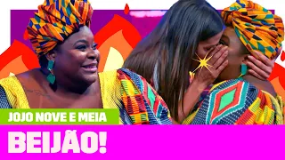 BEIJÃO! 💋 Deborah Secco tascou aquele beijo na Jojo! 🥵 | Jojo Nove e Meia | Humor Multishow