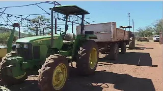 Ex-president Mugabe auctions off farm equipments