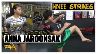 Hip Position and Angle for Knee Strikes with Anna "Supergirl" Jaroonsak