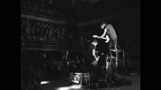 Japandroids - "Intro: Near To The Wild Heart Of Life" (Live)