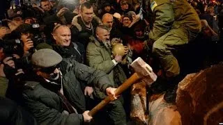 UKRAINE: WHY WAS LENIN'S STATUE PULLED DOWN ? BBC NEWS