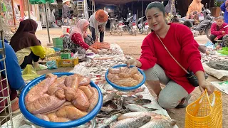 Market show, Expecting mom buy fish eggs for cooking - Countryside life TV