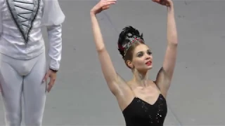 Swan Lake Act II: Vorontsova and Latypov. Odile's entrance, Adagio and Siegfried variation