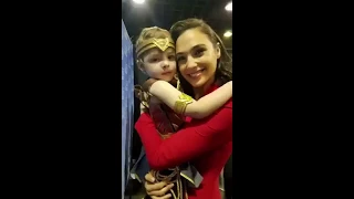 Gal Gadot's cute and sweet moments with fans at Comic Con