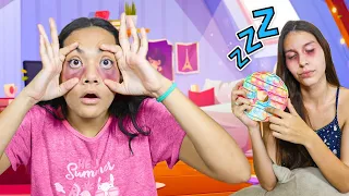 AS MENINAS PASSARAM A NOITE BRINCANDO DE FIDGET TOY POP IT - JULIANA BALTAR