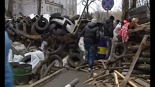 Митингующие пока не собираются освобождать здание Донецкой ОГА