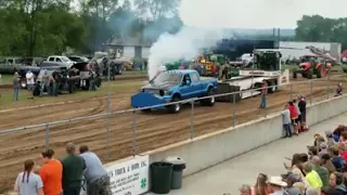 Diesel Truck pulling 40000 pounds with ease