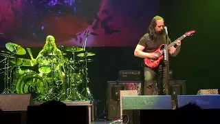 John Petrucci and Mike Portnoy Reunite on Stage to Play "Jaws of Life" -  First Time in 12 Years!