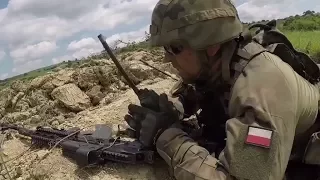 NOBLE JUMP 17 - Polish and Romanian infantry live fire