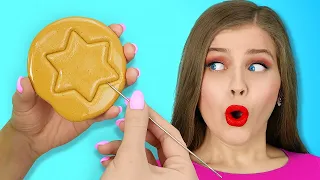 ЛАЙФХАКИ ИЗ «ИГРЫ В КАЛЬМАРА» || Забавные челленджи с едой! Пробуем вкусняшки с 123 GO! TRENDS