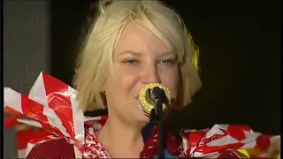 Sia - Clap Your Hands Live at 2010 Aria Awards