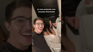 TikTok de Célia & Julien... 😂 (regarde c'est fou)