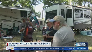 Walnut Valley Festival begins in Winfield