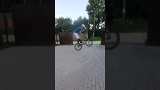 Мой первый барспин на BMX🎉.