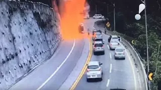 Tamoios: Câmera mostra explosão de caminhão-tanque; uma pessoa morreu