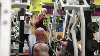 Martynford and Hulk Hogan Workout in Gym