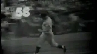 Roger Maris 1961 - 58th Home Run as Called by Phil Rizzuto, WPIX-TV, 9/19/1961