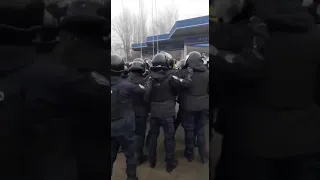 Массовые беспорядки в Новых Санжарах под Полтавой!