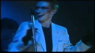 Eurythmics - Sweet dream`s 1982 concert  club(1080p hd)