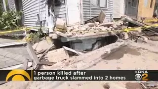 Garbage truck driver dies after crashing into Wilmerding homes