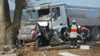 B20: Frontalunfall mit Milchlaster