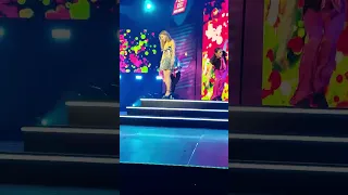 Becky Hill - Crazy what love can do (live @ Qmusic top 40 awards, Ahoy Rotterdam)