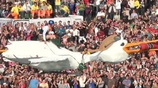 👨🏻‍✈️ Red Bull Flugtag Challenge | Flying Day Vienna 2013