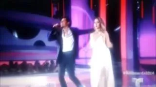 Marc Anthony canta  Vivir Mi Vida  en Premios Billboard 2014