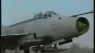 Pakistan Air Force - Song, Jaag Utha Hai Sara watan by Waris baig
