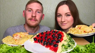 МУКБАНГ КУРИНЫЕ ОТБИВНЫЕ САЛАТ арбузная долька макароны MUKBANG CHICKEN CHOPS salad watermelon slice