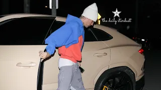 Justin Biebers Pants Nearly Fall Off From Sagging While At Church With Mother Pattie Mallette