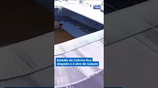 Estádio do Grêmio fica alagado e é alvo de saques #shorts #balançogeral