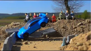 1/64 Dynamic Diorama - Cars crash compilation slow motion - Music: Electro Fight Kwon