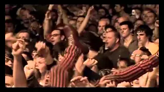 Sex Pistols - (I'm Not Your) Stepping Stone [Live From Brixton Academy 2007] 10